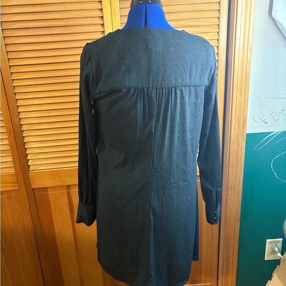 a new day Black Textured V-Neck Blouse - Picture 3 of 4